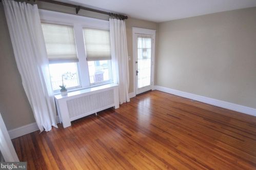 430 Perkiomen Ave, Lansdale PA  19446-3529 exterior