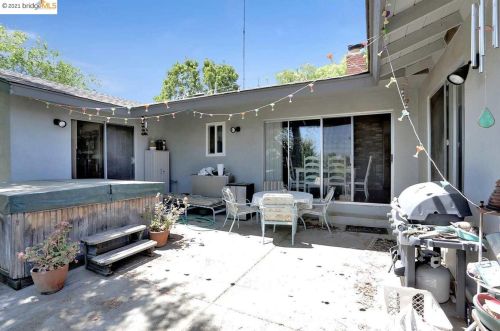 486 Quail Glen Dr, Oakley CA  94561-3942 exterior