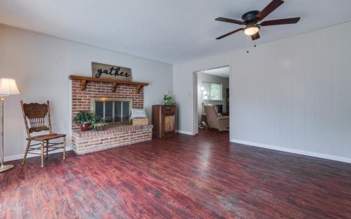 525 Salem Dr, Richardson TX  75080-3352 exterior