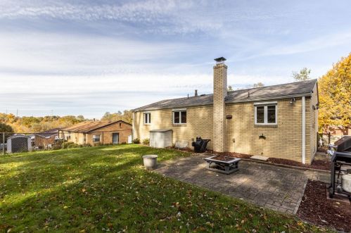 213 Northmont Dr, Verona PA  15147-2949 exterior