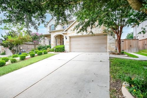 1920 Summit Hill Dr, Georgetown TX  78626-7073 exterior