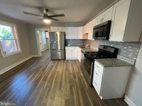 116 South St, Carlisle PA  17013-3433 exterior