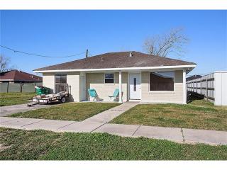 10005 Claiborne St, Violet, LA 70092-4137