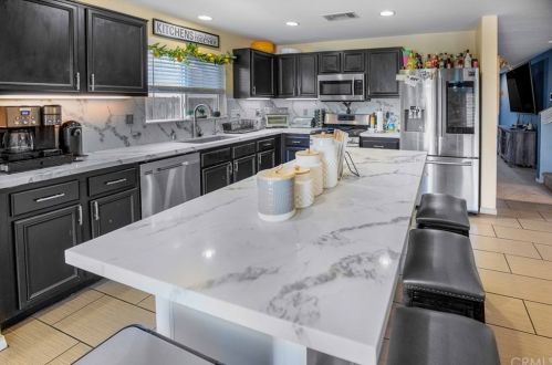 53202 Beales St, Lake Elsinore, CA 92532-1608