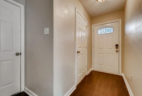 1120 Hattie St, Fort Worth, TX 76104-1511