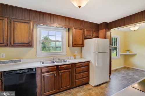 10711 Kettle Run Rd, Nokesville VA  20181-1715 exterior