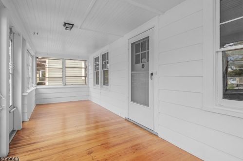 23 Stanford Pl, Montclair NJ  07042-5009 exterior