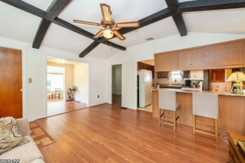 2 Dunlop St, Mount Arlington, NJ 07856-1150