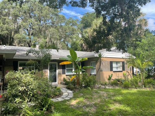 7201 Park Dr, New Port Richey, FL 34652-1348