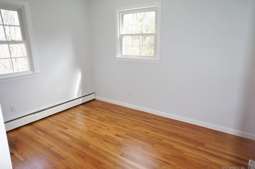 9 Juniper Ln, Brookfield Center CT  06804-1207 exterior