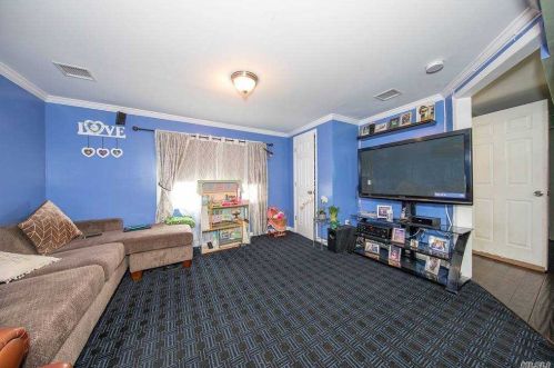 145 Ellison Ave, Roosevelt NY  11575-2115 exterior