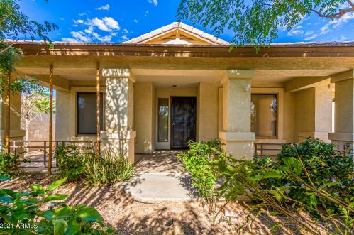 43212 Hillman Dr, Maricopa, AZ 85138-2389