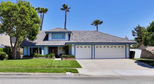 2032 Coolcrest Ave, Upland, CA 91784-1592