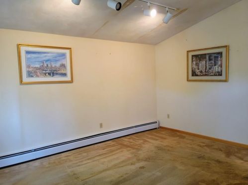 75 King Philip St, Providence RI 02909-5718 exterior