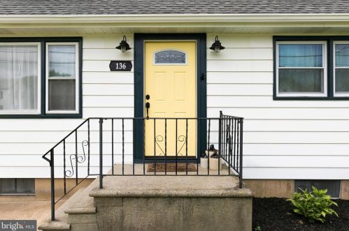 136 Franklin St, Auburn NJ  08085-1236 exterior