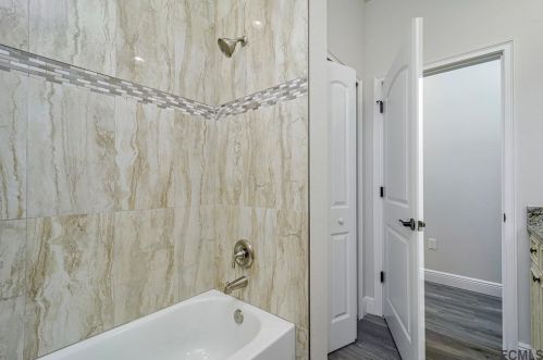 3 Eastvue Pl, Palm Coast FL  32164-6175 exterior