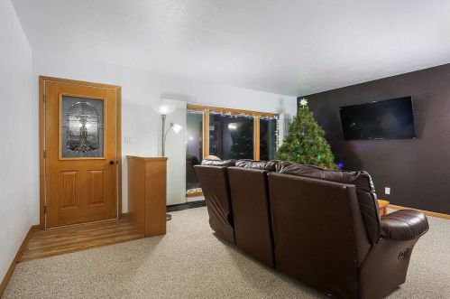 1411 Silver Moon Ln, New Holstein, WI 53061-1621