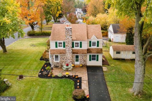 700 Knight Rd, Prospectville, PA 19002-3417