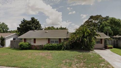 5307 Kingswood Dr, Orlando, FL 32810-5444