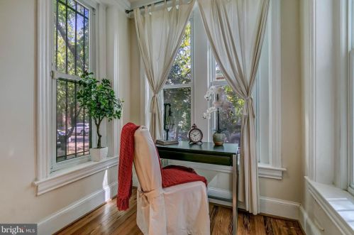 147 Thomas St, Washington DC  20001-1636 exterior