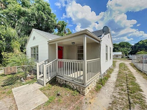 2938 Avenue G, Winter Haven FL  33880-2127 exterior