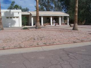 8546 Wood Dr, Scottsdale, AZ 85260-4117