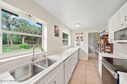 4750 Cinema St, Cocoa FL  32927-3027 exterior