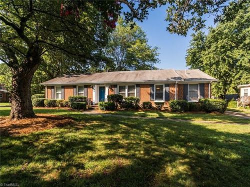 3417 Glouchester Ln, Greensboro, NC 27410-2415