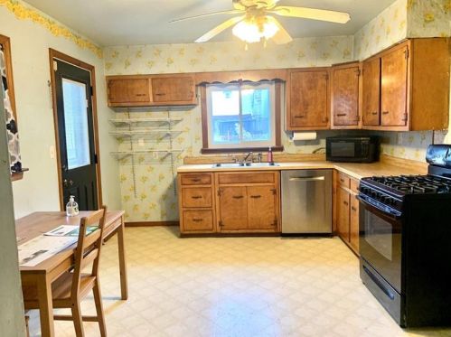 214 20th St, Pittsburgh PA  15222-4444 exterior