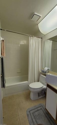 1035 Mainsail Dr, Naples FL 34114-7803 exterior