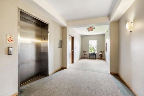 3848 Maple Grove Dr, Madison WI 53719-1815 exterior