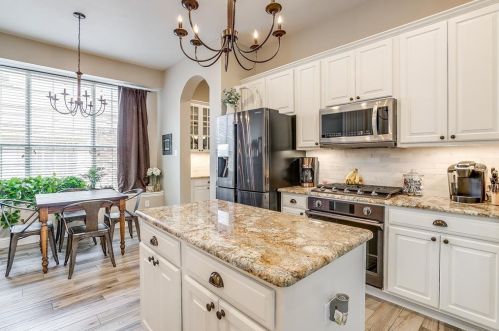 3133 Myrtice Dr, Lewisville TX  75022-0968 exterior