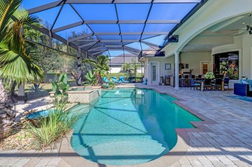 4249 Deephaven Ln, Naples FL 34119-8616 exterior