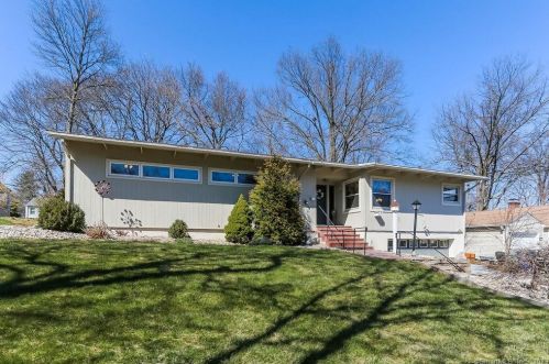 154 Brewster Rd, Hartford, CT 06117-2144