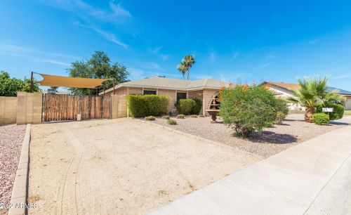 4608 Calavar Rd, Glendale, AZ 85306-5004