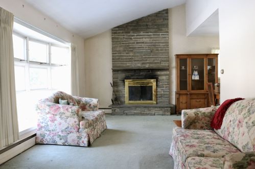 23 Sylvan Rd, North Hampton, NH 03862-2139