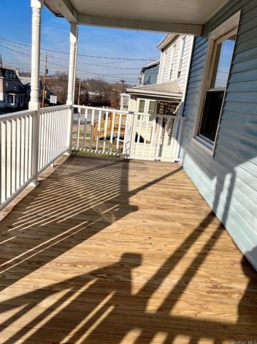 19 Myrtle Ave, Middletown, NY 10940-4122