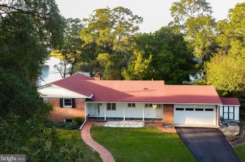 7587 Rivershore Dr, Seaford, DE 19973-4327