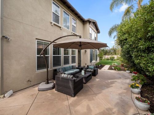 7463 Circulo Sequoia, Carlsbad CA 92009-8467 exterior