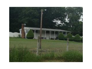 159 Green Manor Dr, Butler, PA 16002-3703