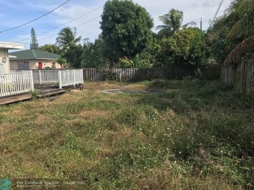 20 9th St, Delray Beach FL  33444-4038 exterior