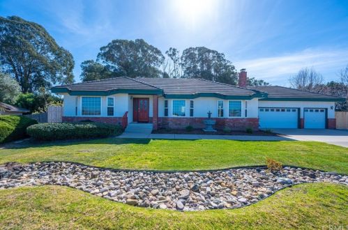2435 Mustang Dr, Pismo Beach, CA 93420-5550