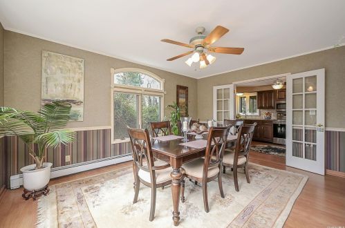 35 Rogues Path, Huntington Station NY exterior