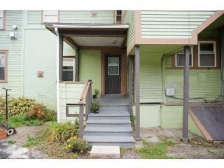 122 Maple St, Burlington VT  05401-4866 exterior
