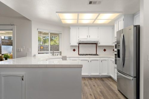 128 Bittercreek Dr, Folsom CA  95630-2364 exterior