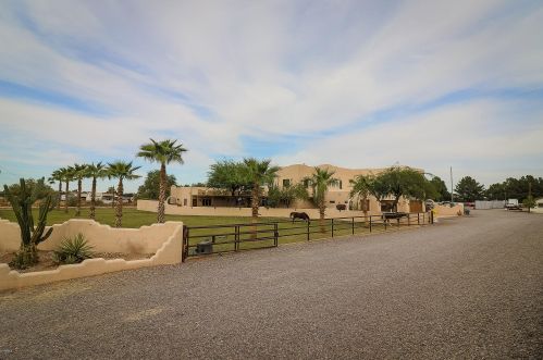 3833 67 Ave, Phoenix AZ 85033 exterior