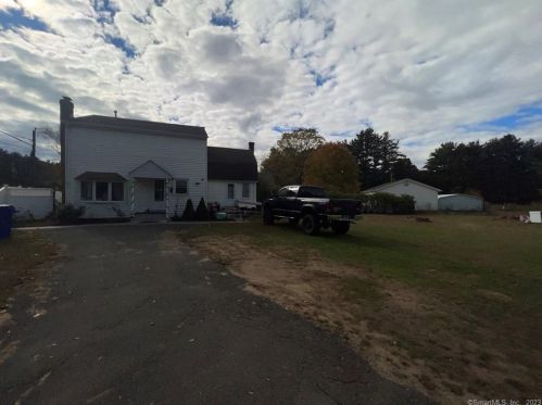 276 Mary Webb Rd, Windsor Locks CT  06096-2748 exterior