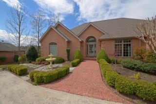 207 Markham Ln, Crossville, TN 38558-2697