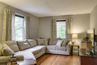 1128 Richmond Dr, Nashville, TN 37216-1812