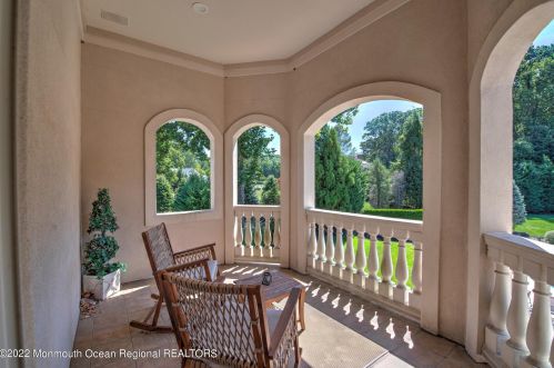 24 Dora Ln, Holmdel Village NJ  07733-1671 exterior